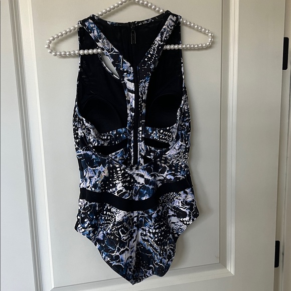 Robyn Lawley Broken Wings Back-Zip Mesh One-Piece, 8 - Picture 5 of 12